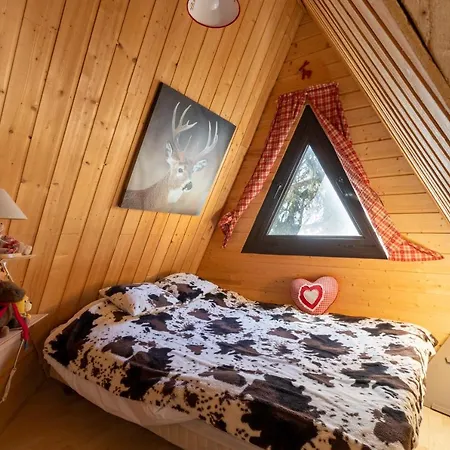 Des Pyramides * Les Angles (Pyrenees-Orientales)